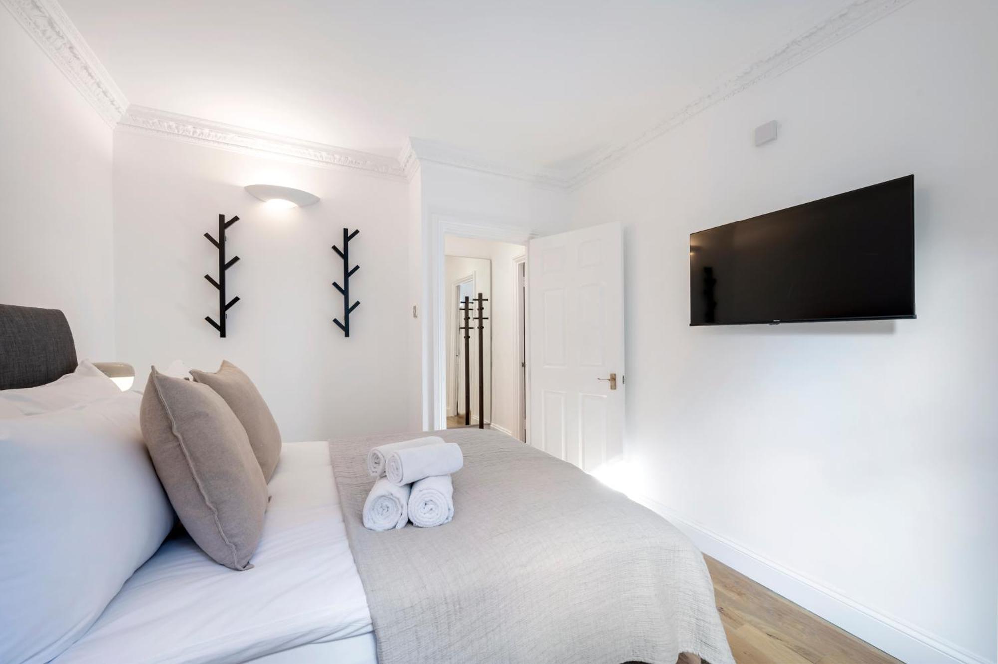 2 Bedr, 3 Beds, 1 Bath Thames, Trafalgar Sq London Exterior photo